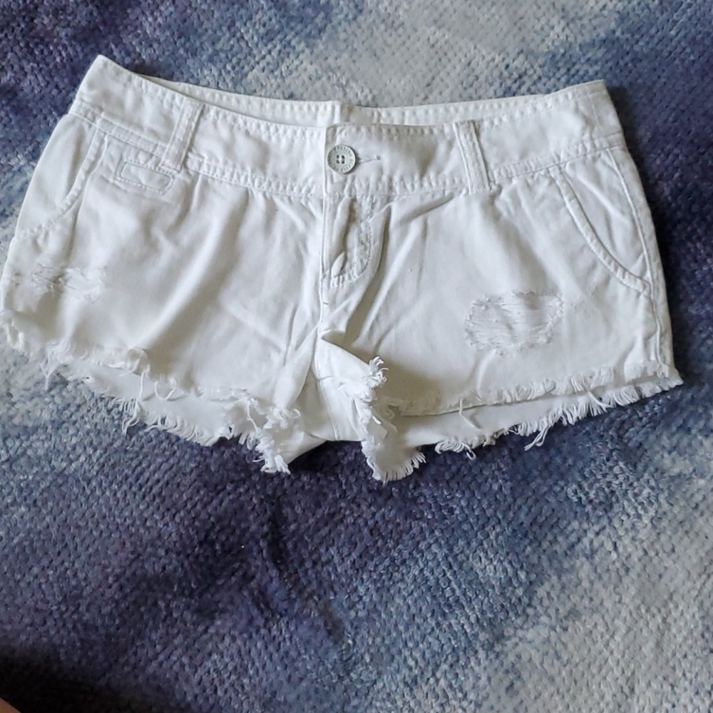 White Mossimo shorts size 1